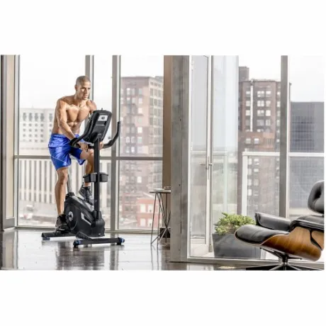 Вертикальный велотренажер Nautilus U628 - Фото 6