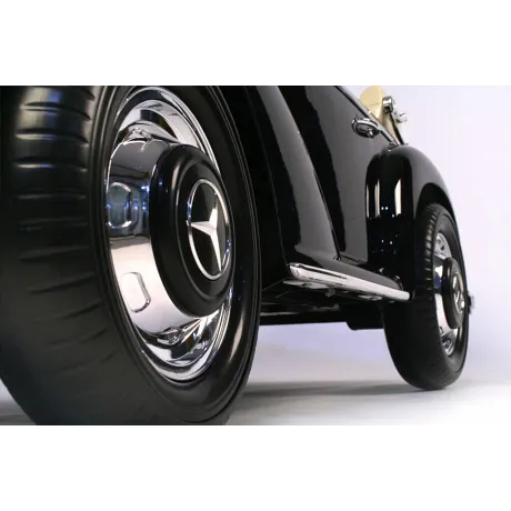 Электромобиль RiverToys Mercedes-Benz 300S - Фото 8
