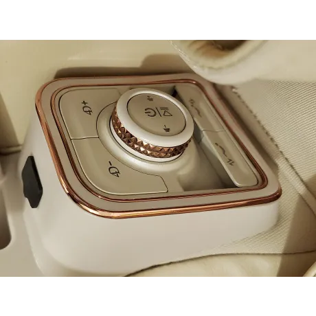 Массажное кресло OTO CENTURION CN-01 Бежевый - Фото 3