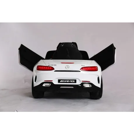 Электромобиль RiverToys MERCEDES-BENZ AMG GT O008OO (белый) - Фото 4