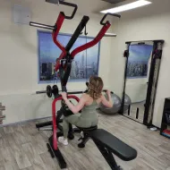 Многофункциональный силовой комплекс APEX GYM 200 чёрно-красный