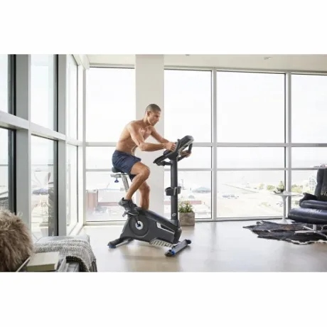 Вертикальный велотренажер Nautilus U628 - Фото 3