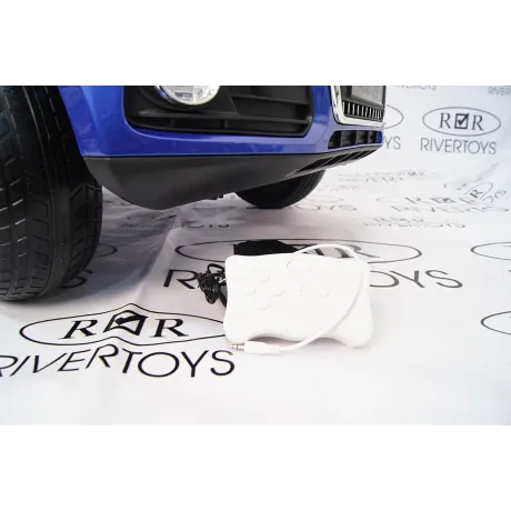 Электромобиль RiverToys AUDI Q5 Blue - Фото 39