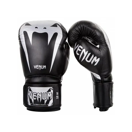 Перчатки боксерские Venum Giant 3.0 Black/Silver Nappa Leather Перчатки боксерские Venum Giant 3.0 Black/Silver Nappa Leather